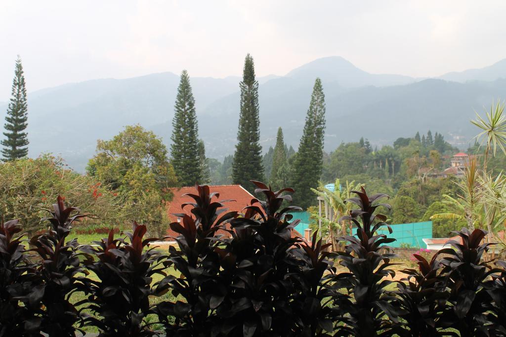 Villa Angkasa Bogor Exterior photo